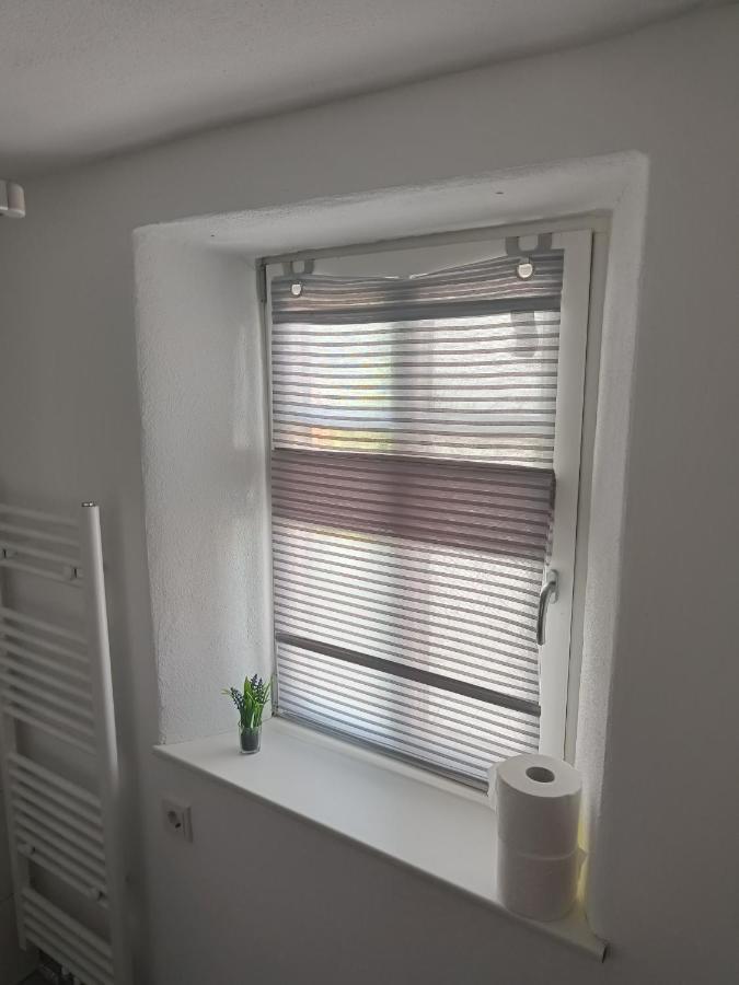 Apartments & Moeblierte Zimmer In Kahl Am Main, Kontaktloser Self Check-In, W-Lan, Schreibtisch, Duschbad, Kuechenzeile, Pkw-Plaetze Екстериор снимка