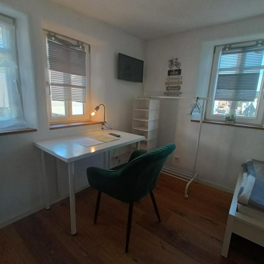 Apartments & Moeblierte Zimmer In Kahl Am Main, Kontaktloser Self Check-In, W-Lan, Schreibtisch, Duschbad, Kuechenzeile, Pkw-Plaetze Екстериор снимка