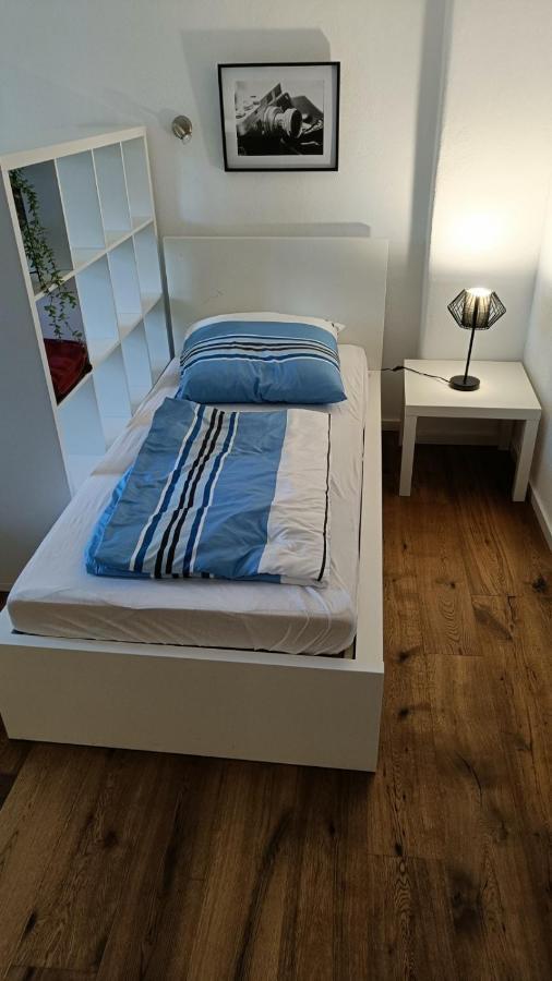 Apartments & Moeblierte Zimmer In Kahl Am Main, Kontaktloser Self Check-In, W-Lan, Schreibtisch, Duschbad, Kuechenzeile, Pkw-Plaetze Екстериор снимка
